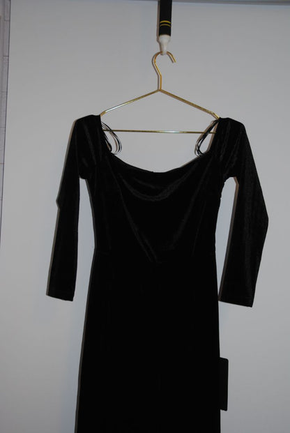 Lulus Black Velvet Bow Detail Jumpsuit S