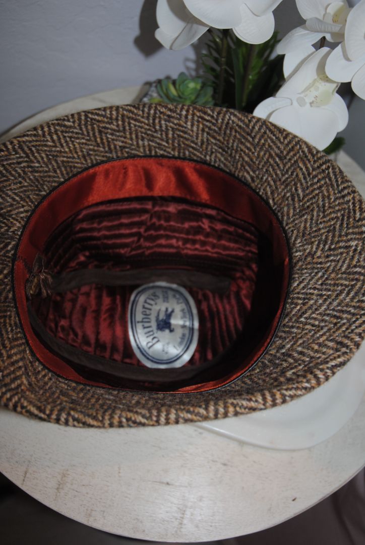 tweed brown Burberrys tweed hat, L