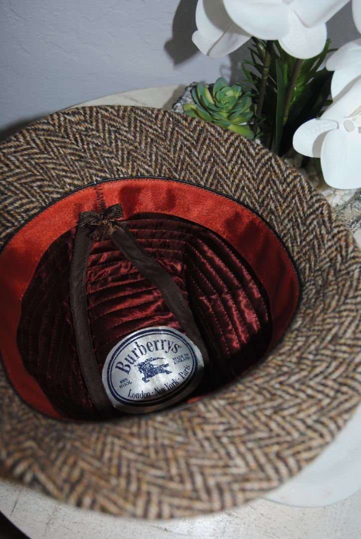 tweed brown Burberrys tweed hat, L