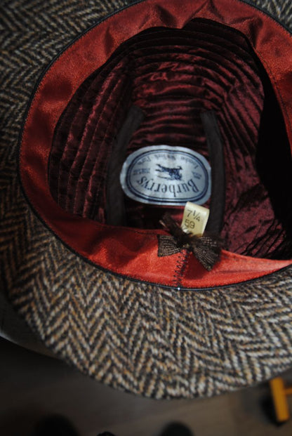 tweed brown Burberrys tweed hat, L
