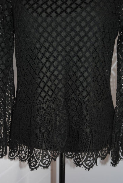 Bazar Black Lace Long-Sleeve Top 40