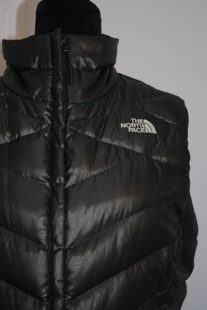 North Face Black Puffer Vest M