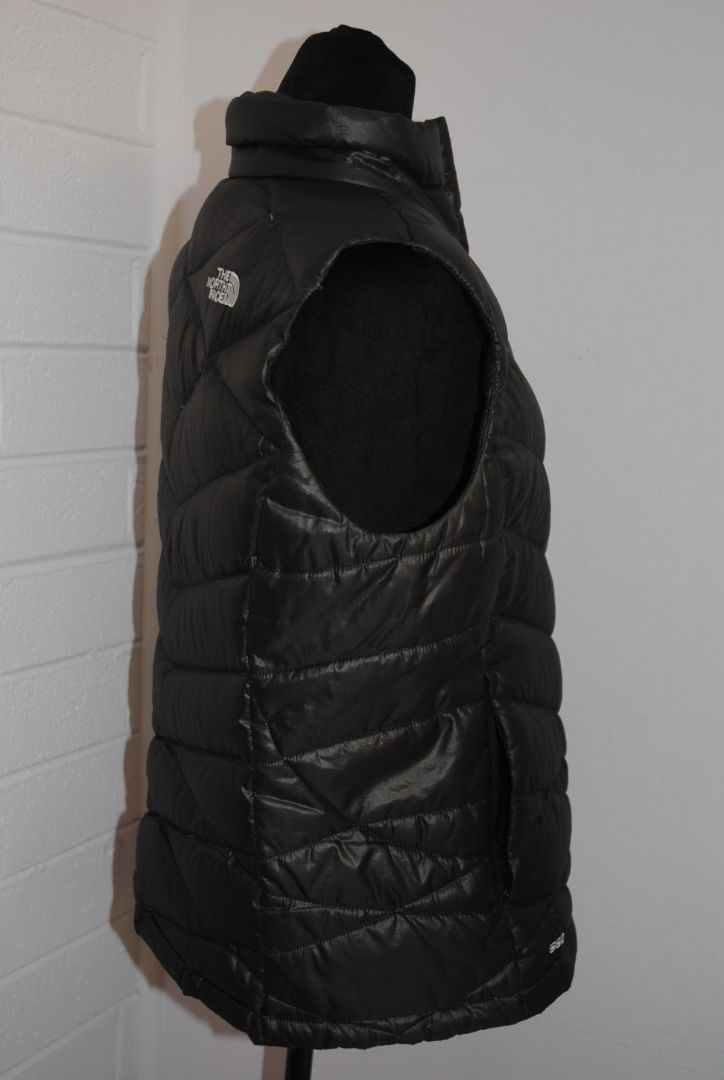 North Face Black Puffer Vest M
