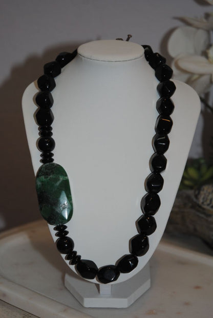 various stones Custom jade with pendant, OS