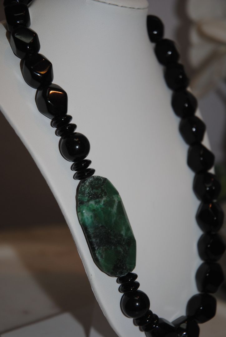 various stones Custom jade with pendant, OS