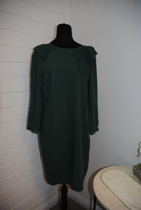 green Banana Republic pleated neck dress, S
