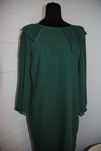 green Banana Republic pleated neck dress, S