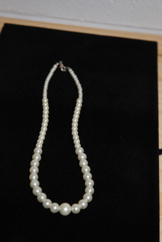 white NA pearl necklace