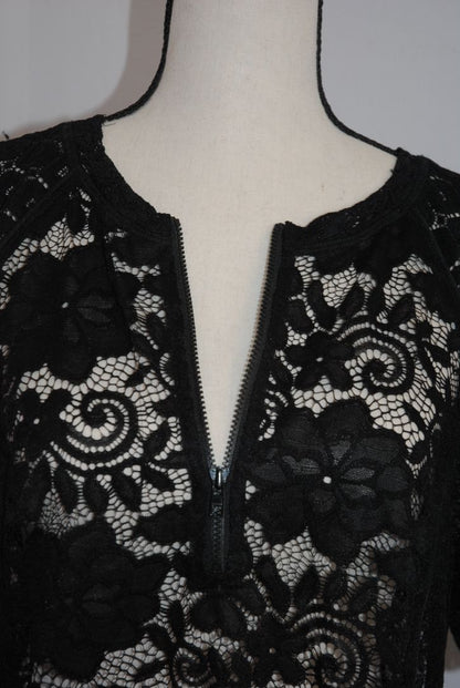 In Earnest Black Lace Zip Top S