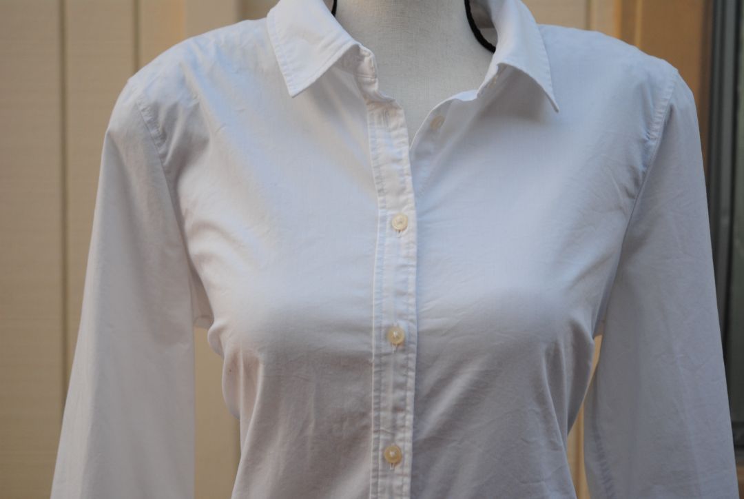 white Banana Republic button up shirt, 8