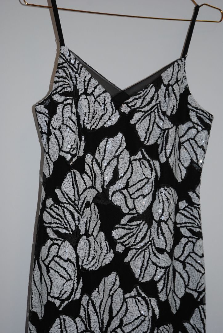White House Black Market Black White Sequin Dress