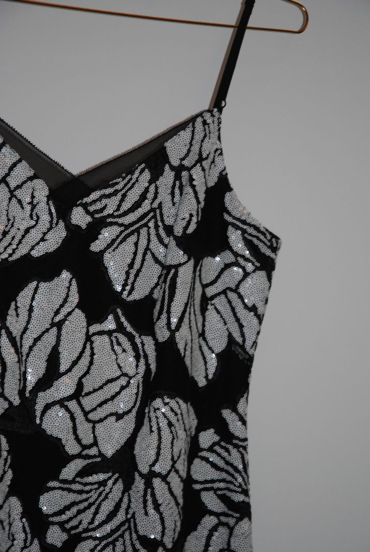 White House Black Market Black White Sequin Dress