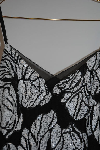 White House Black Market Black White Sequin Dress