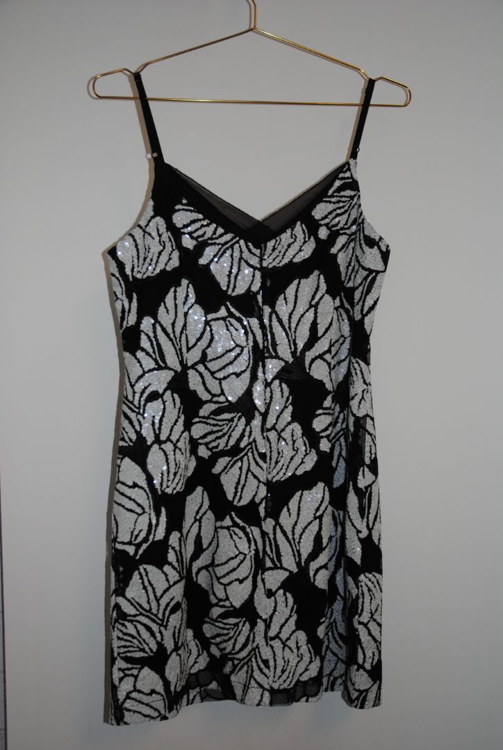White House Black Market Black White Sequin Dress