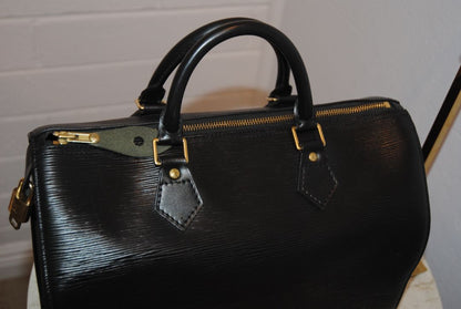 Louis Vuitton Black Epi Speedy 40
