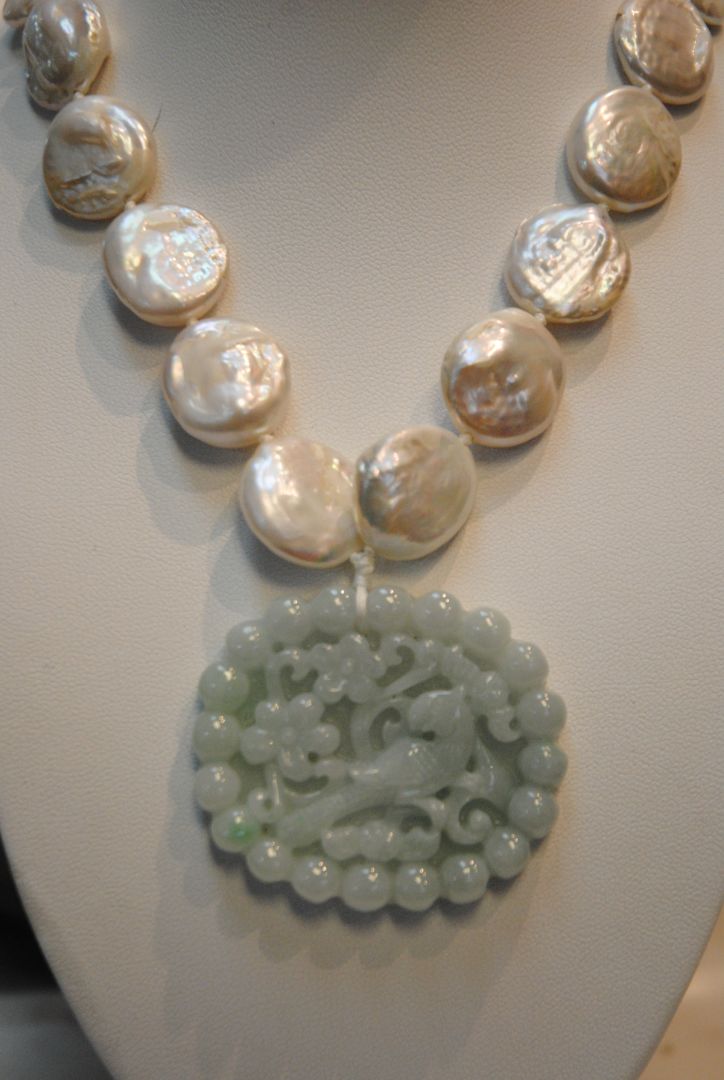 white Arlene Palmer jade pendant necklace, one size