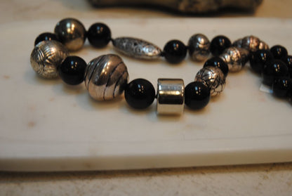 onyx Arlene Palmer silver plate beaded necklace, one size