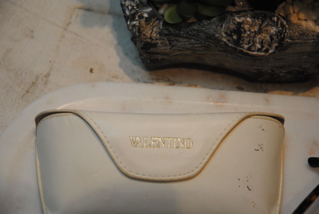 Brown Tortise Valentino rockstud sqaure sunglasses