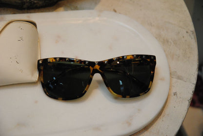 Brown Tortise Valentino rockstud sqaure sunglasses