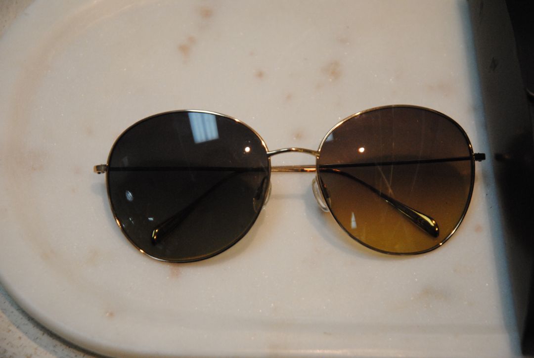 brown gradient Oliver Peoples round metal frame