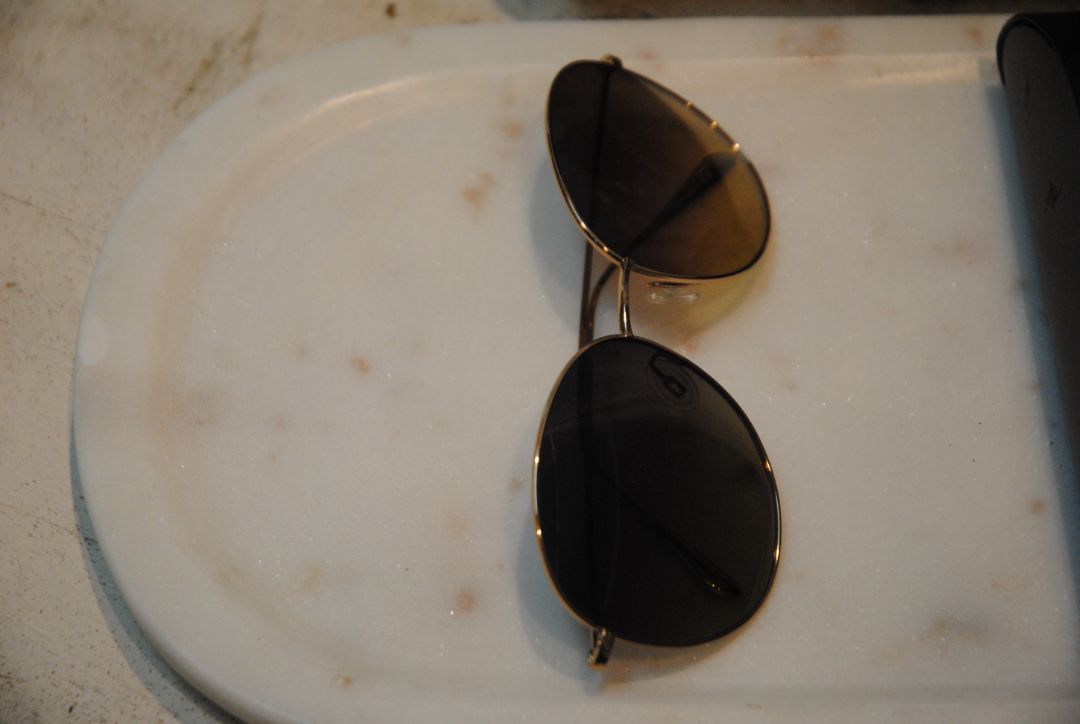 brown gradient Oliver Peoples round metal frame