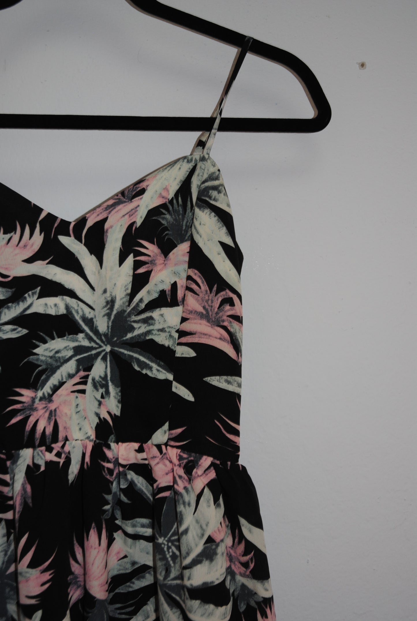 Like Mynded Blue Multi Tropical Strappy Dress XS