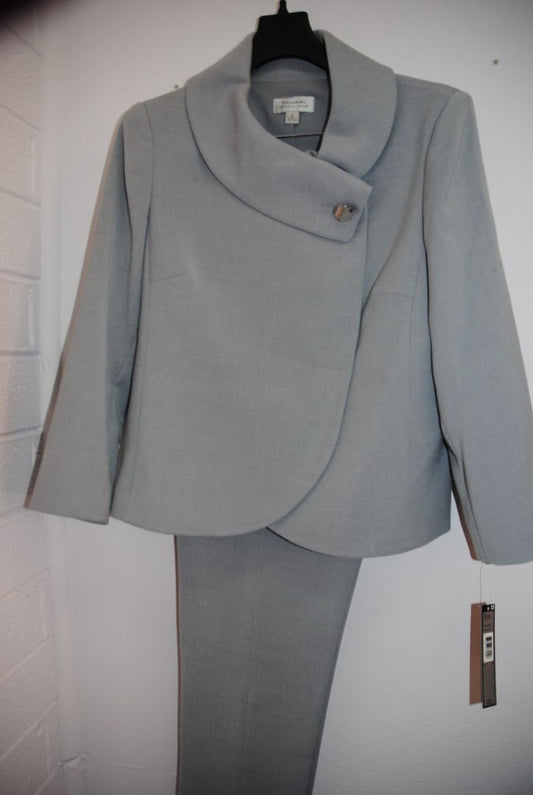 gray blue Tahari vintage 2 piece gray suit, 6