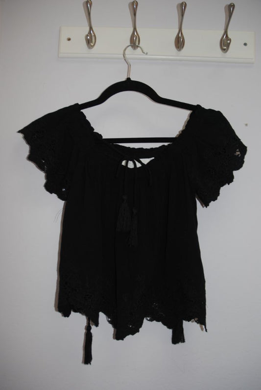 black ASTR The Label silhouette blouse, XS