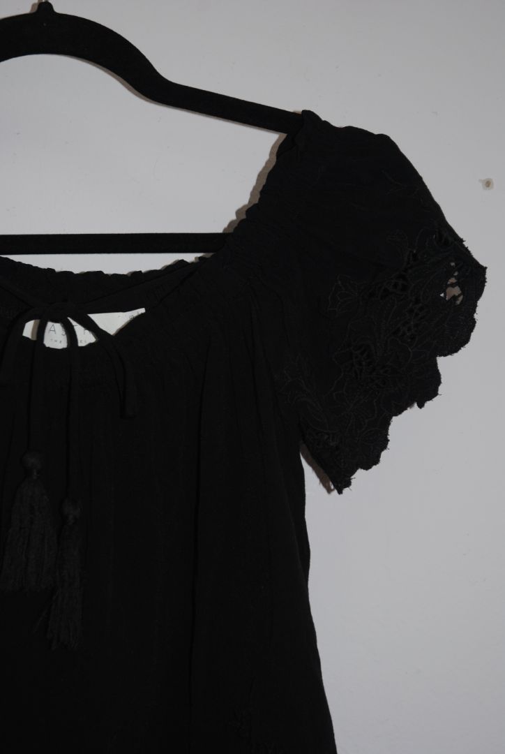 ASTR The Label Black Lace Peasant Blouse XS