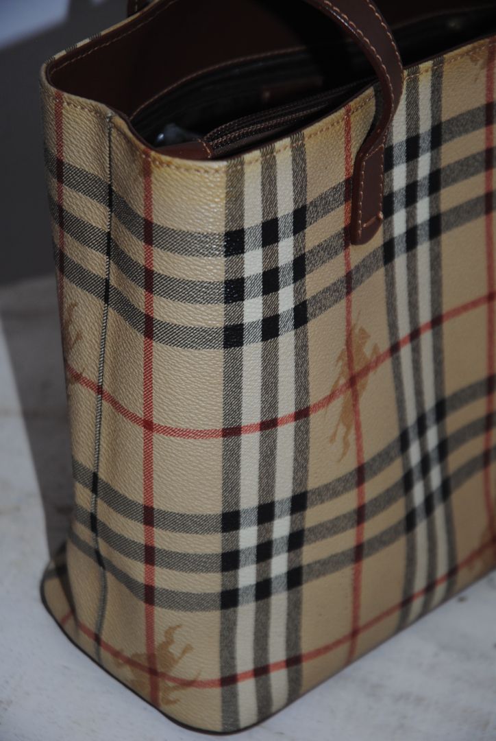 nova check Burberry nova check zip tote bag