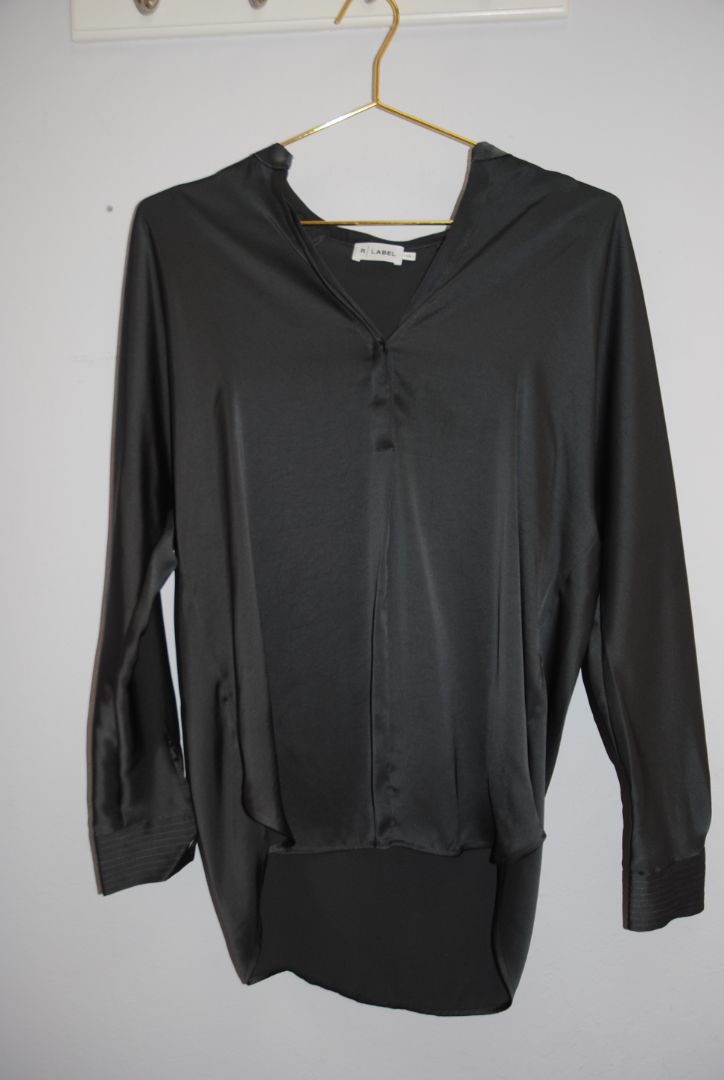 gray R Label satin hooded blouse, xs