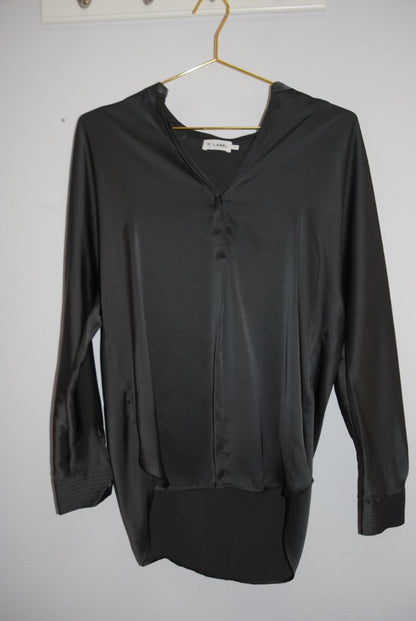 gray R Label satin hooded blouse, xs