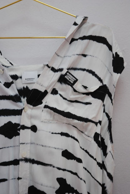 Burberry Kaftan silk convertible shirt