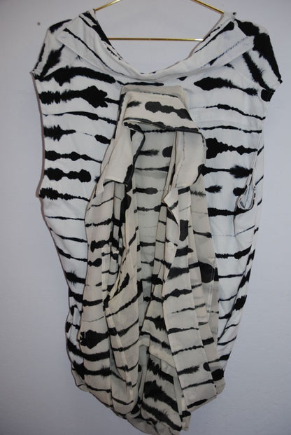 Burberry Kaftan silk convertible shirt
