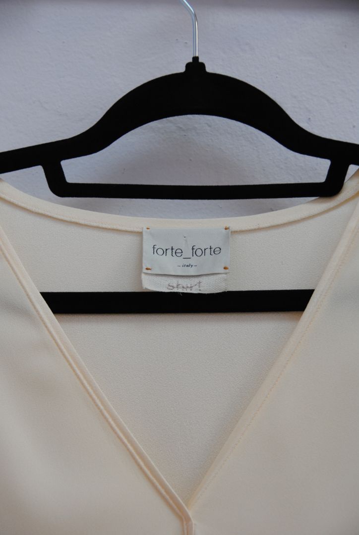 Forte_ Forte silk v neck blouse
