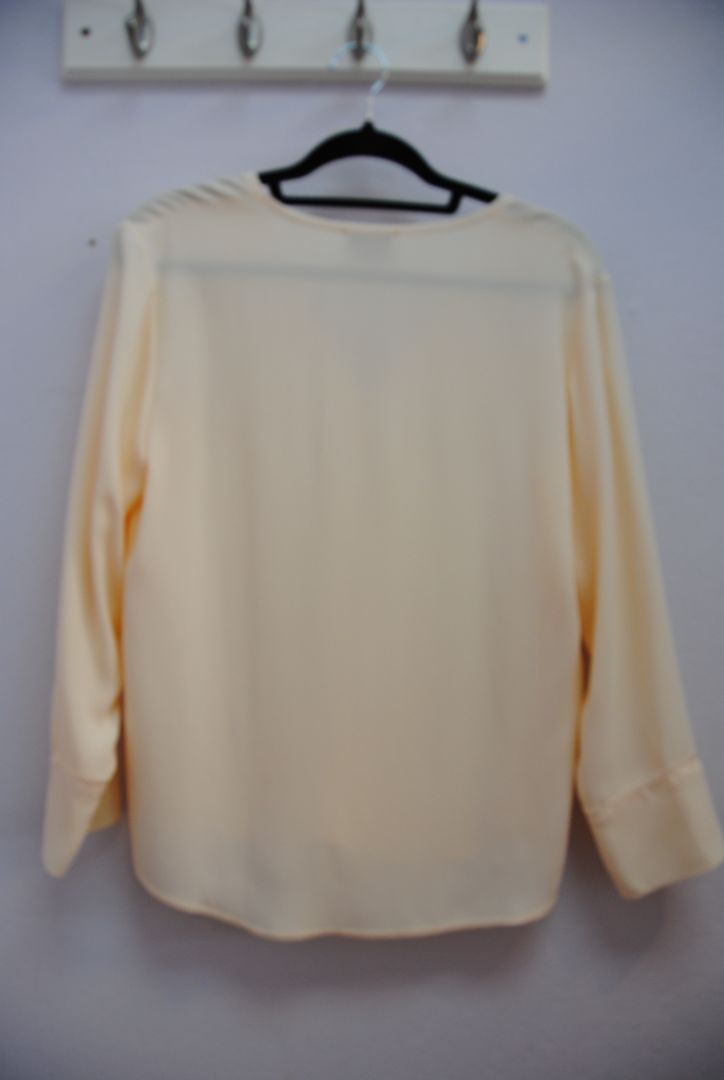 Forte_ Forte silk v neck blouse