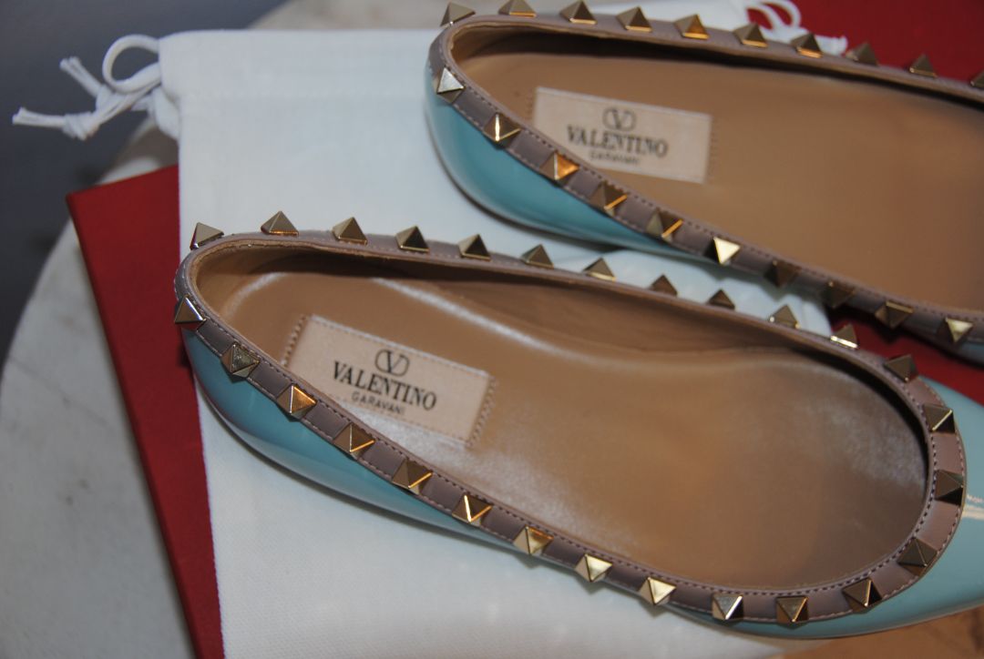 Valentino rockstud flats