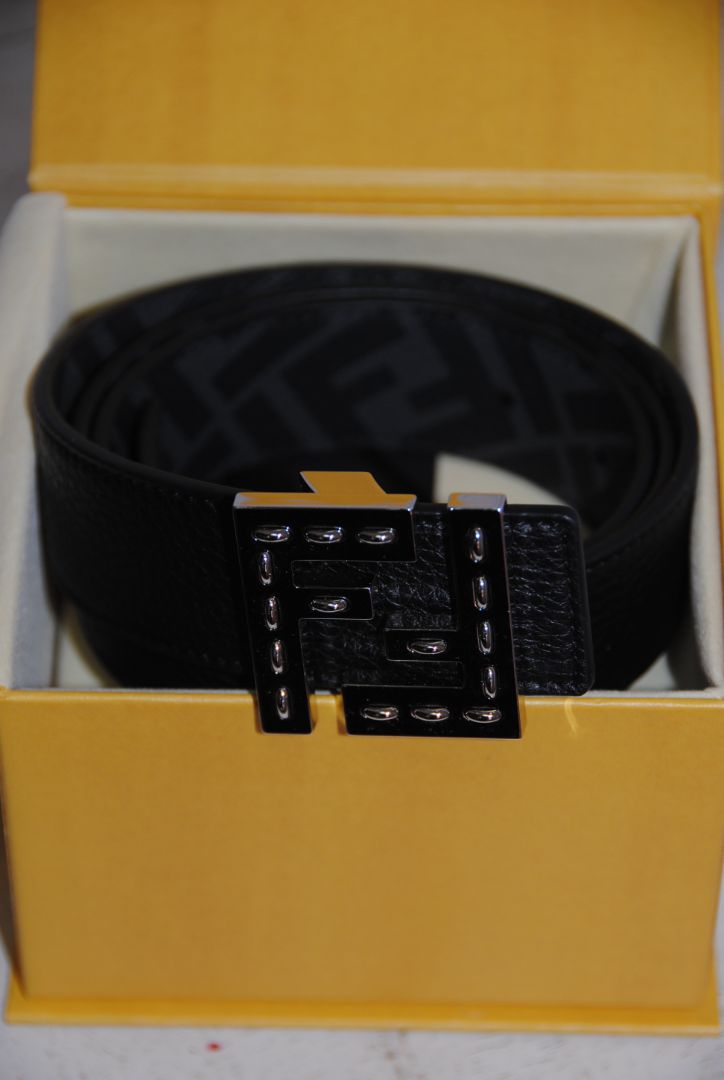 Fendi Embellished FF Buckle Black Leather Belt reversible