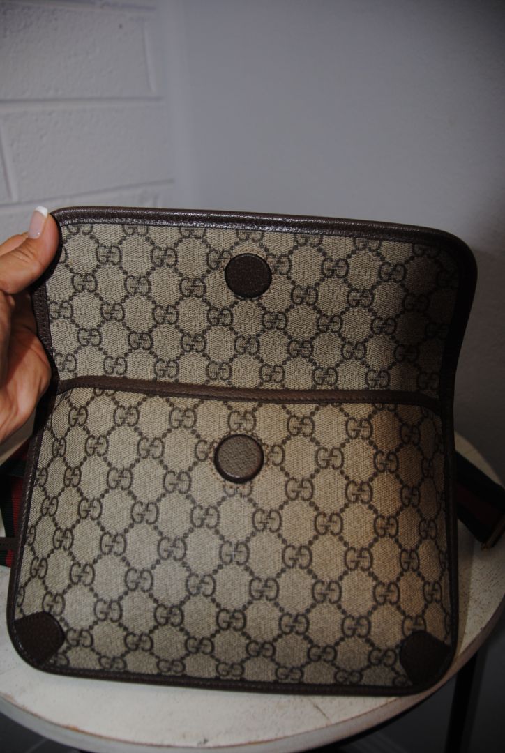 Neo Vintage Supreme Feline Head belt bag GUCCI
