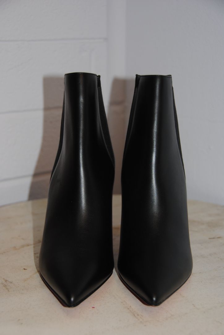 Christian Louboutin chelsea chick booty 100 black leather ankle boots