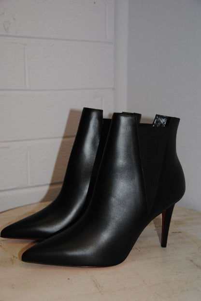 Christian Louboutin chelsea chick booty 100 black leather ankle boots