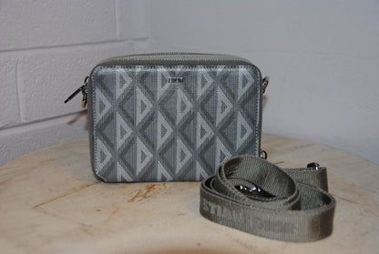 Christian Dior CD Diamond