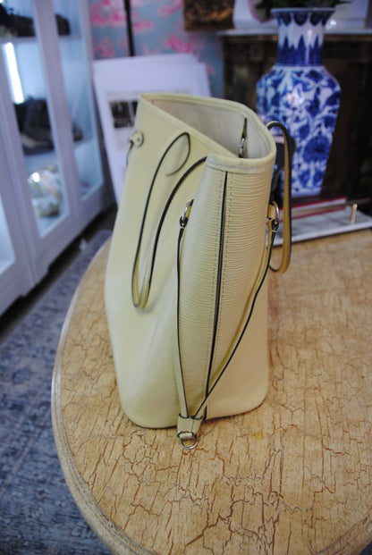 Louis Vuitton Epi Neverfull MM in Citron