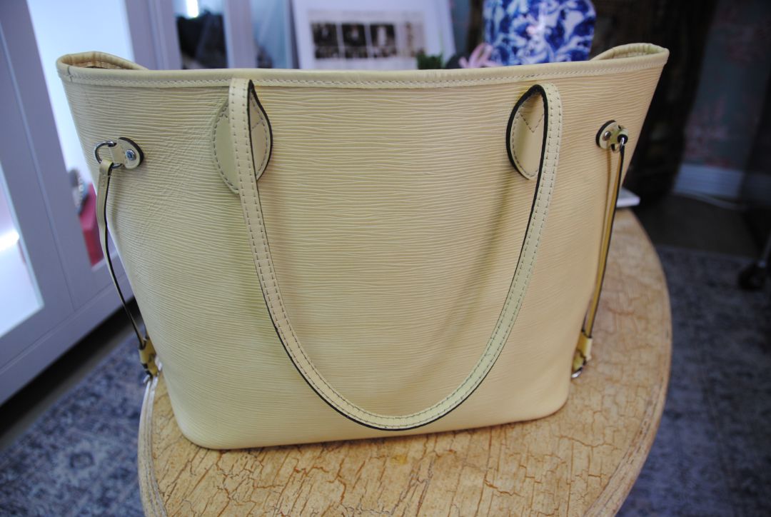 Louis Vuitton Epi Neverfull MM in Citron