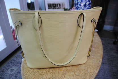 Louis Vuitton Epi Neverfull MM in Citron