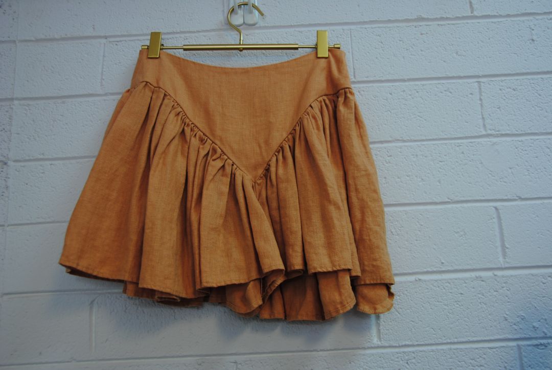 Noel flounce skirt