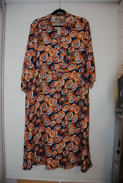 J Mclaughlin printed button up maxi dress
