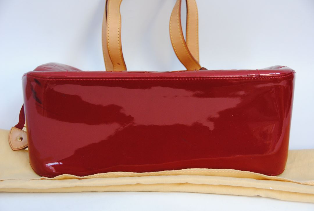Louis Vuitton Pomme d' Amour