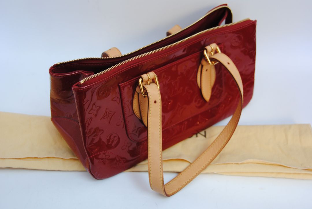 Louis Vuitton Pomme d' Amour