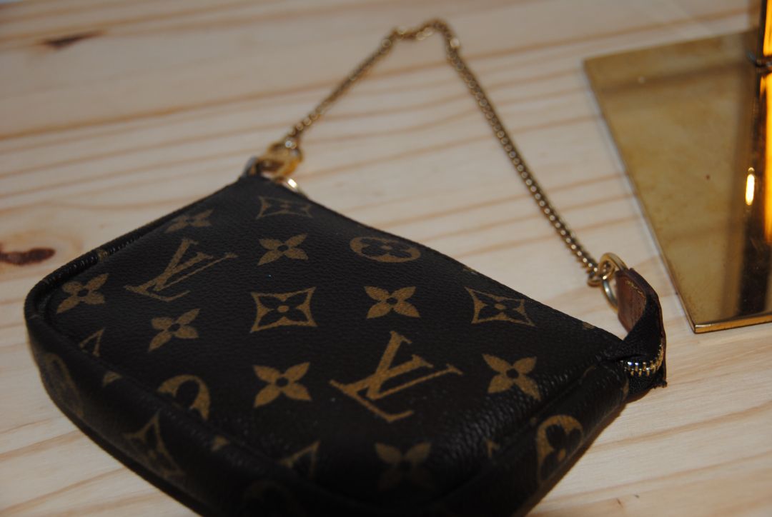 Louis Vuitton Mini Pochette